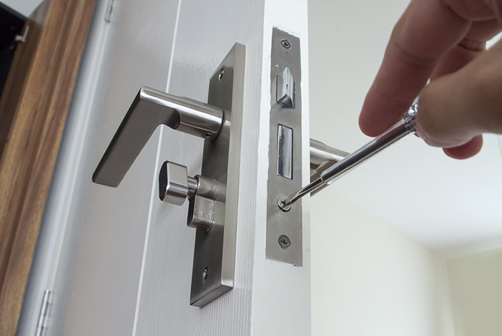 Our local locksmiths are able to repair and install door locks for properties in Retford and the local area.